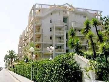 Hotel Complejo Novelty *